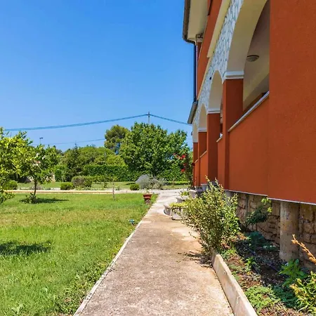 아파트 Pula, Istria 3 풀라
