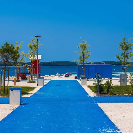 Pula, Istria 3 아파트 *