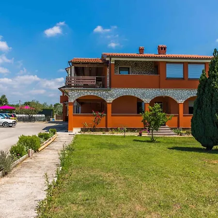 Appartement Apartment in Pula/Istrien 11168